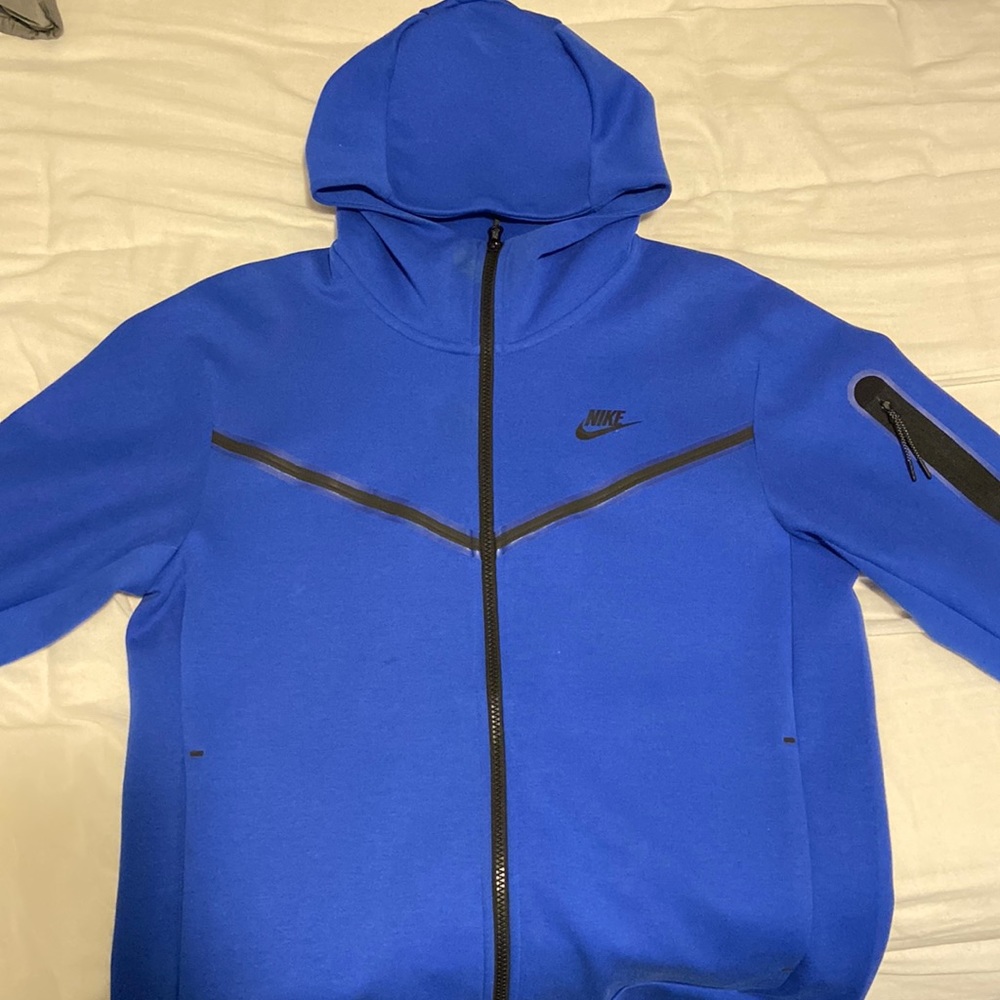 Nike tech fleece royal blue